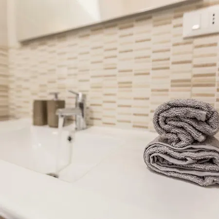 Apartment Sweet *